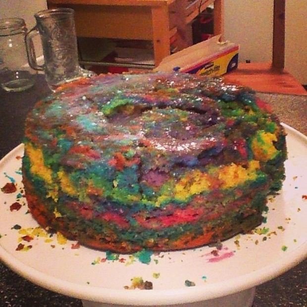 11 hilarious birthday cake fails